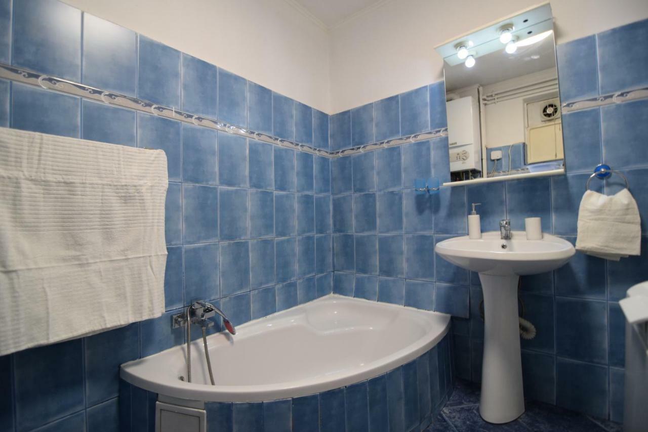 Resedinta Lui Calin - Downtown Park Cismigiu Apartment Bucharest Exterior photo